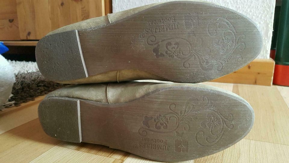 Stiefel, Winterstiefel, gefüttert, Gr. 38, Farbe taupe in Brüel