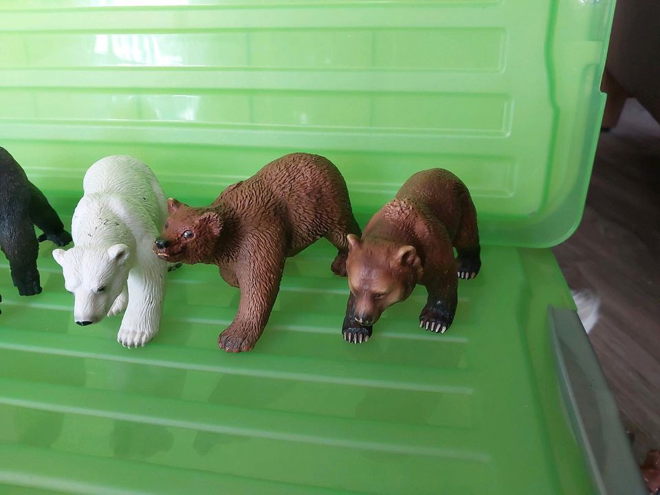 Schleich Figuren, 2x Bären, Tiger, Gorilla und 1. Bär von Safari in Hamburg