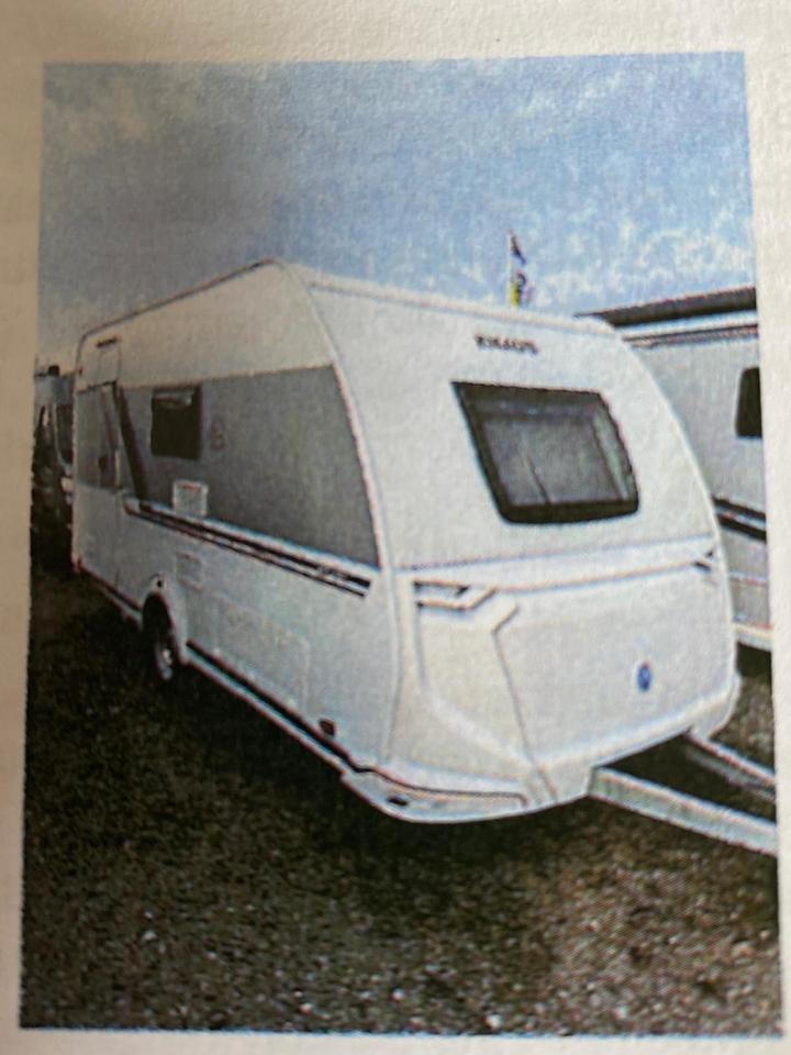 Wohnwagen Knaus Sport 420 QD mit Mover und Solar - neuwertig! in Hummeltal
