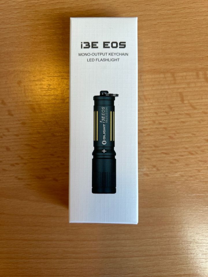 Olight i3E EOS Schlüsselbund Taschenlampe „Dream Blue“ in Tegernheim