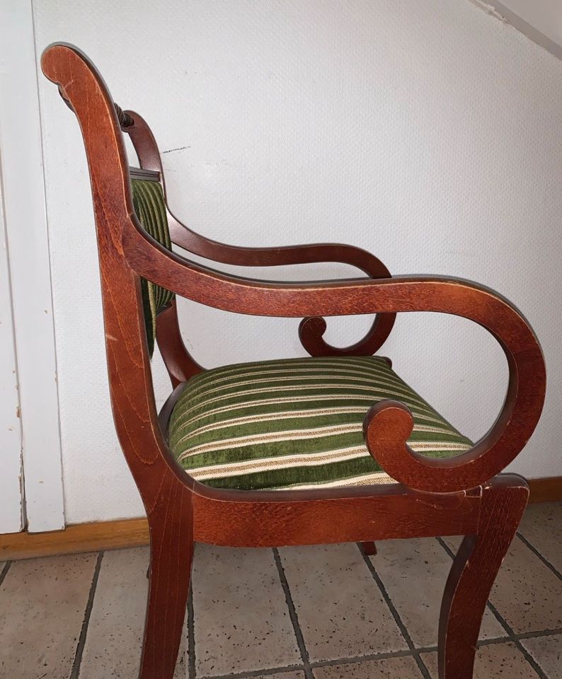 Schöner antiker Stuhl in Bremen