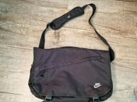 Nike Umhänge Tasche Messenger Bag Schule Laptop Uni Rucksack Niedersachsen - Rotenburg (Wümme) Vorschau