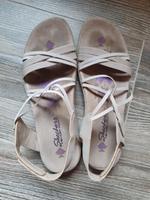Skechers Memory Foam Gr. 41/42 beige Nordrhein-Westfalen - Waltrop Vorschau