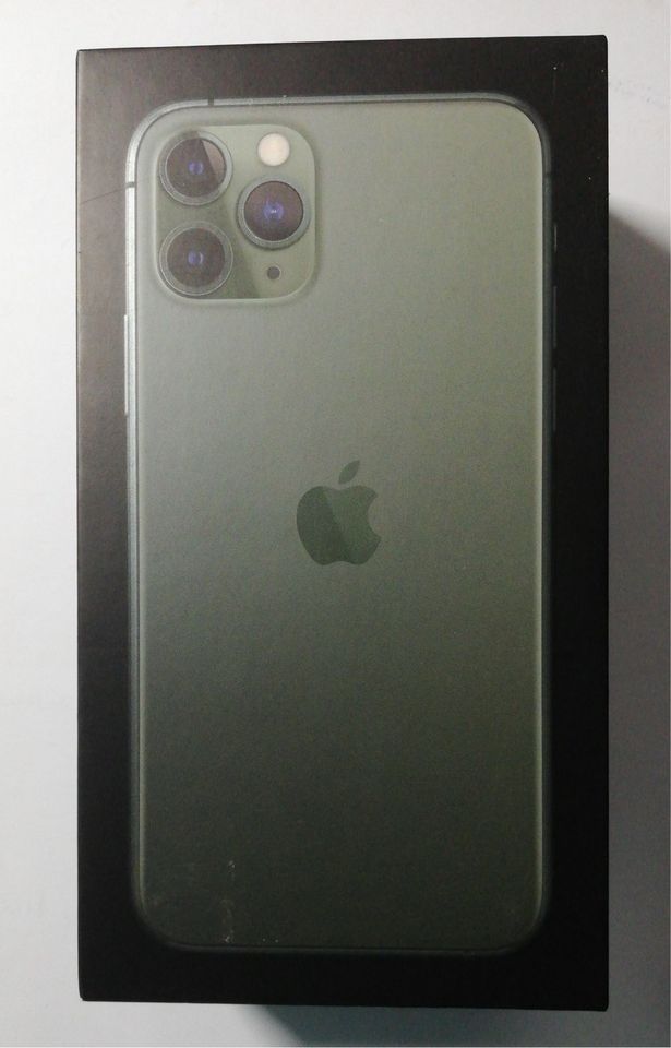 Apple IPhone 11 Pro 256GB Midnight Green TOP in Erkrath