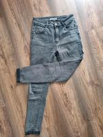 graue highwaist Jeans Hessen - Hünstetten Vorschau