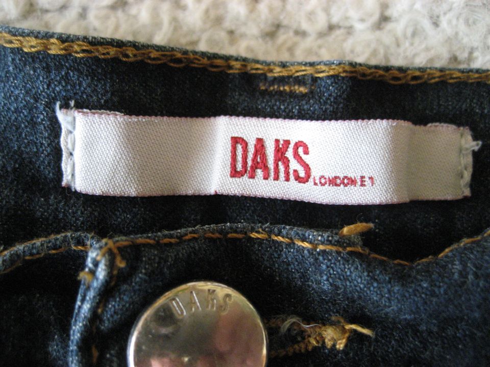 coole Jeans der Marke "DAKS-London E1" Gr.29/30 in Magdeburg