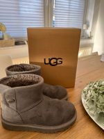 UGG Boots, sehr guter Zustand, Gr. 32.5,Grau Nordrhein-Westfalen - Willich Vorschau