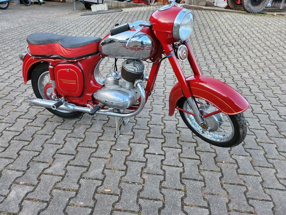 Jawa 250 model 353 in Dietenhofen