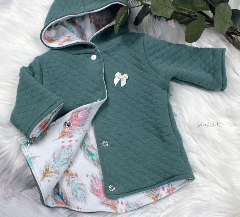 Handmade Babyjacke Mädchen Feder gold Gr.56 B-Ware in Wesel