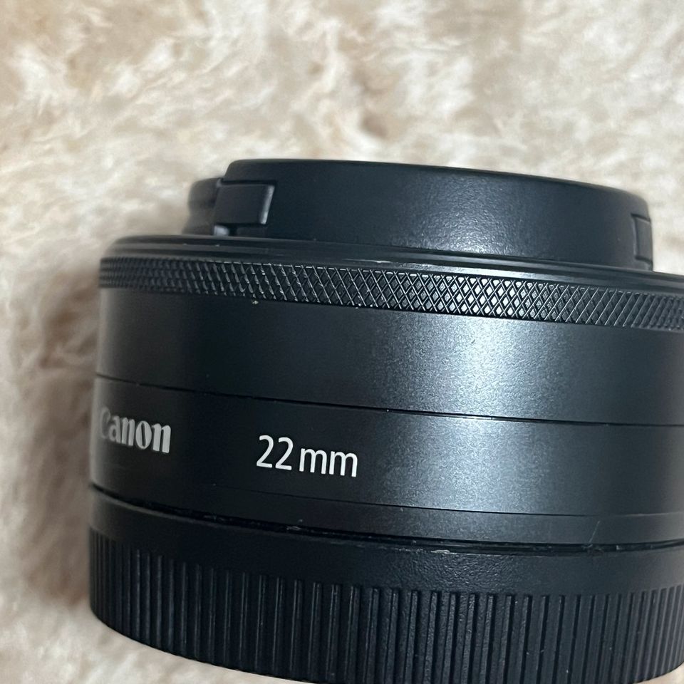 Canon EF-M 22 mm Objektiv gebraucht in Essen