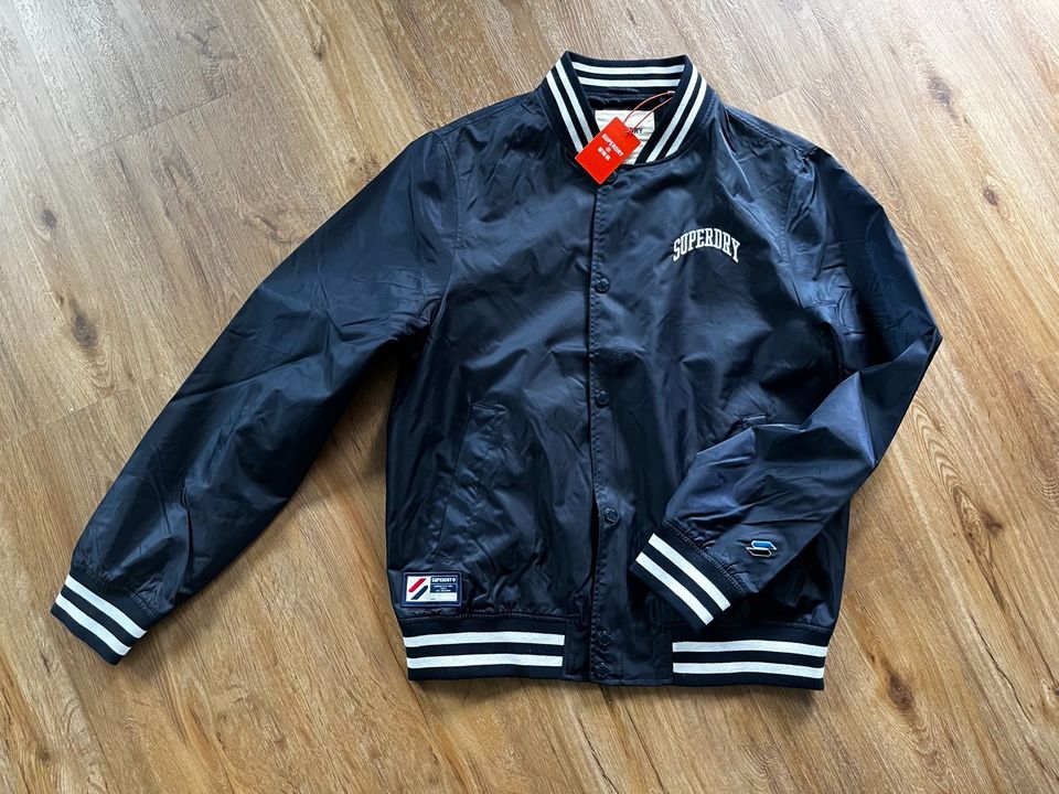 Superdry Bomberjacke Varsity Baseballjacke College Jacke NEU in Hamburg