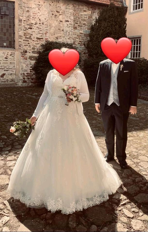 Brautkleid in Voltlage