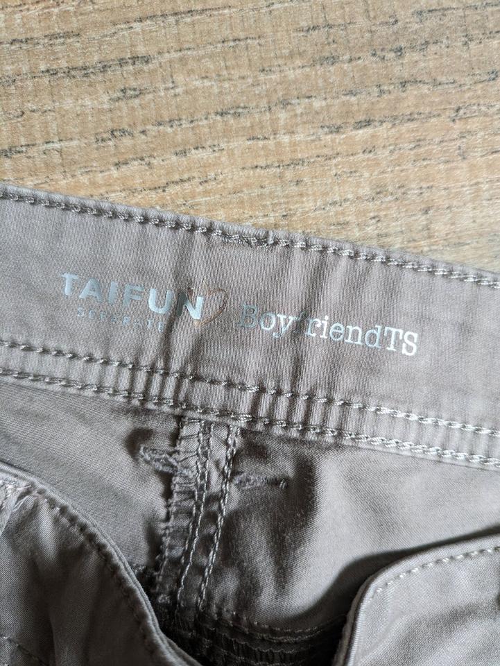 Taifun Damen Sommerhose Hose Chinohose gr. 36 taupe wie Neu in Kalkar