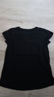 H&M Basic Shirt Gr. 134 / 140 schwarz kurzarm Bayern - Döhlau Vorschau