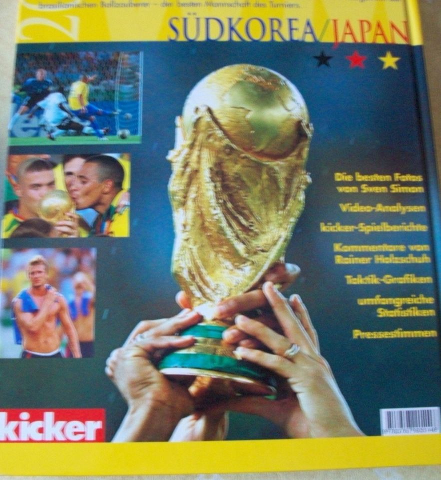 1 Buch  Kicker  "WM Südkorea / Japan 2002"   / Sven Simon in Filderstadt