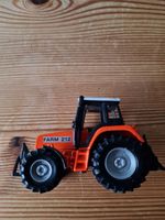 Traktor Modell 1:80 Farm 212, Vitrinenmodell mit Pendelachse Niedersachsen - Schortens Vorschau