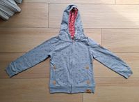 Gr 122/128 Sweatjacke Yigga Sterne  Nordrhein-Westfalen - Schwerte Vorschau