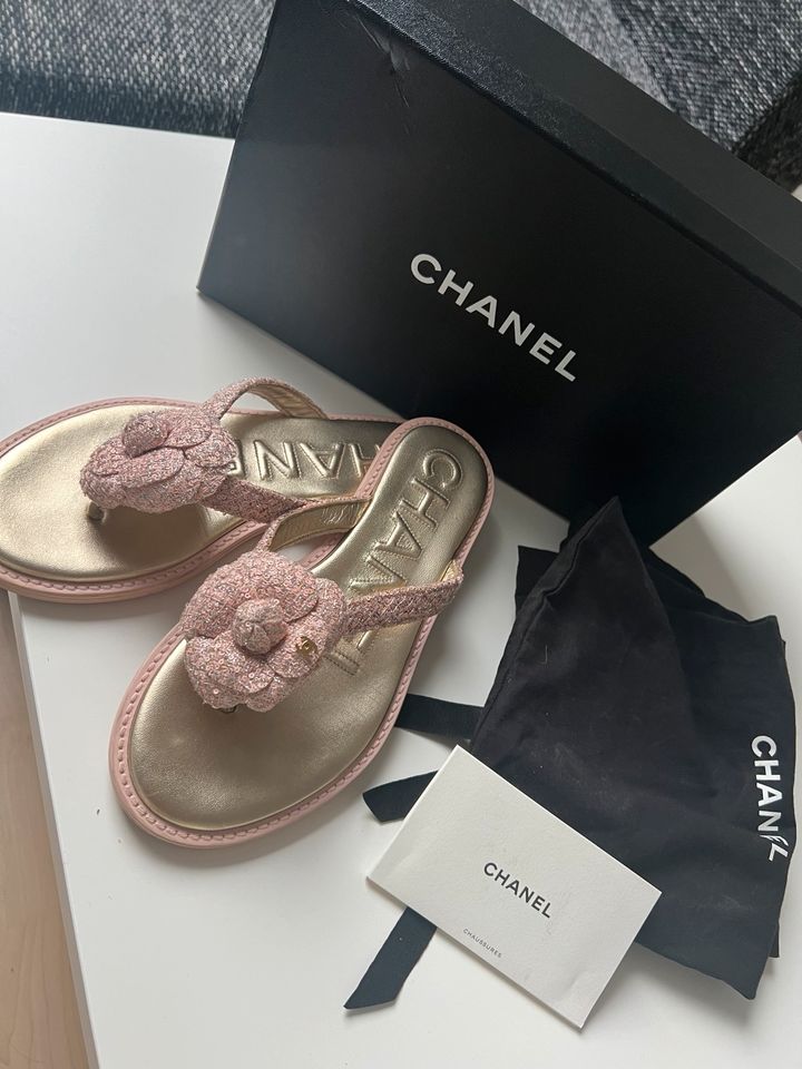 Chanel Flip Flops Sandalen Schuhe 37 ! Tweed Rose in Bochum