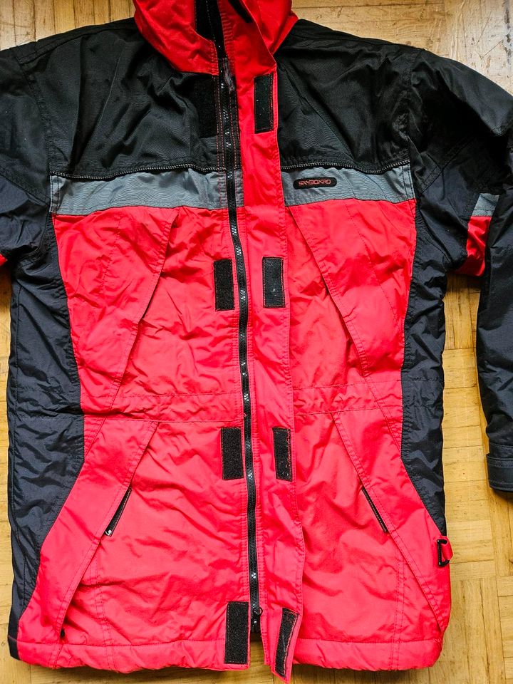 Skijacke rot schwarz Damen Gr. 40(8) in Aachen