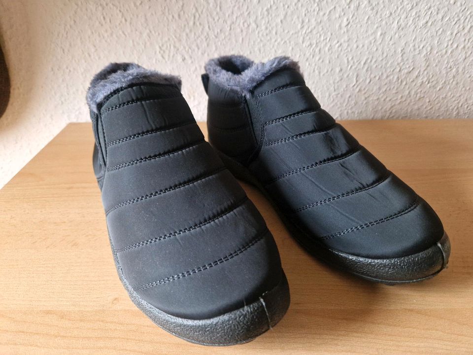 Schuhe Gr. 42 gefüttert in Frankfurt (Oder)