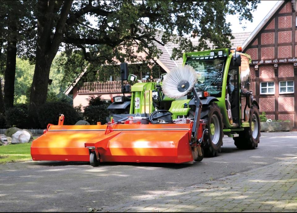 Bema 20 25 30 Kommunal Dual PowerMaster Kehrmaschine Jumbo 580 in Goch