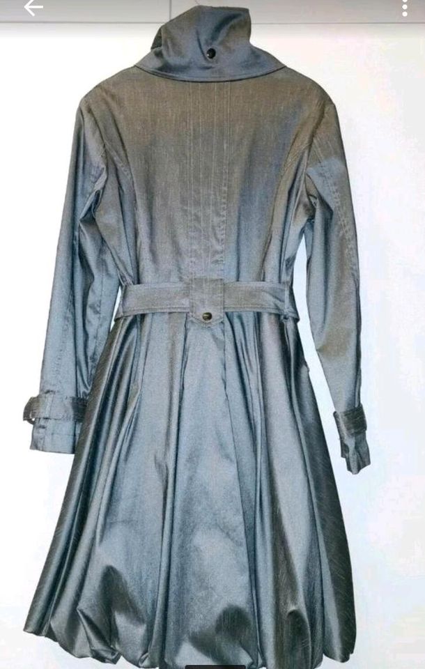 Designermantel Trenchcoat von Samuel Dong Gr.S silbergrau Stretch in Kiel