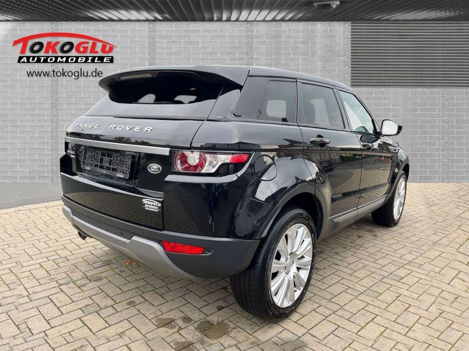 Land Rover Range Rover Evoque Pure Technik 2.2 TD4 Allrad L in Dautphetal