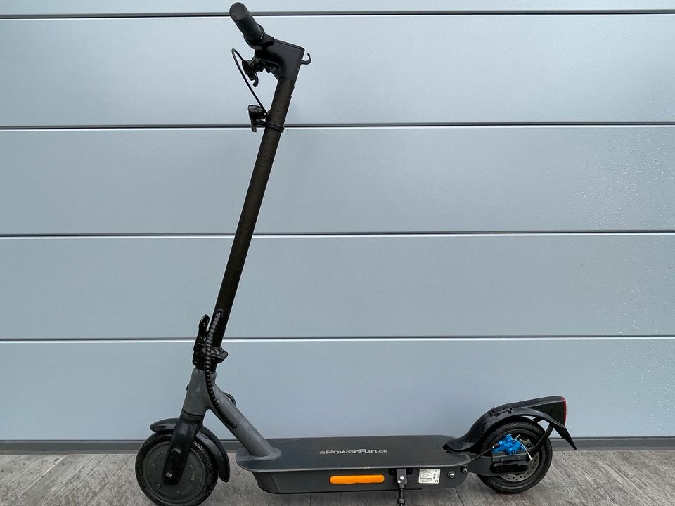 E-Scooter defekt an Bastler abzugeben in Grevenbroich