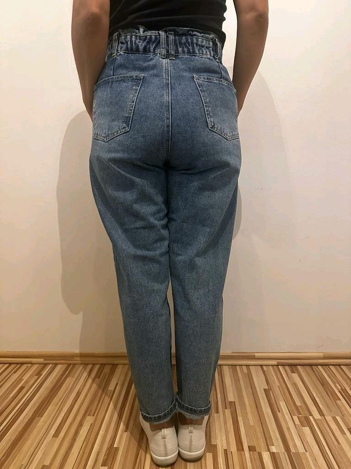 Damen Jeans Gr. L in Sankt Augustin