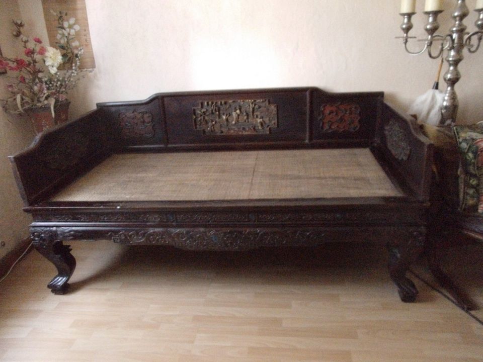 Antike chinesische Tagesliege Opiumliege Daybed Couch Sofa Holz S in Leichlingen