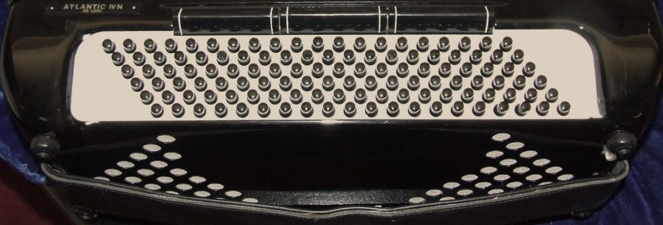 Hohner Akkordeon Vox 2P (Atlantik IV N de Luxe gebraucht) in Pützborn