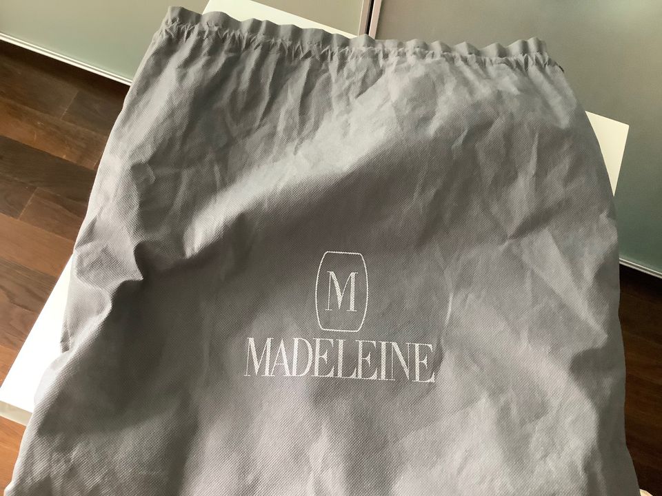 Madeleine Handtasche schwarz weiß Leder in Berlin