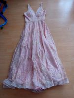 Kleid Gr. 42 rosé mit goldenem Glitzer und Perlen im Decolté Niedersachsen - Braunschweig Vorschau