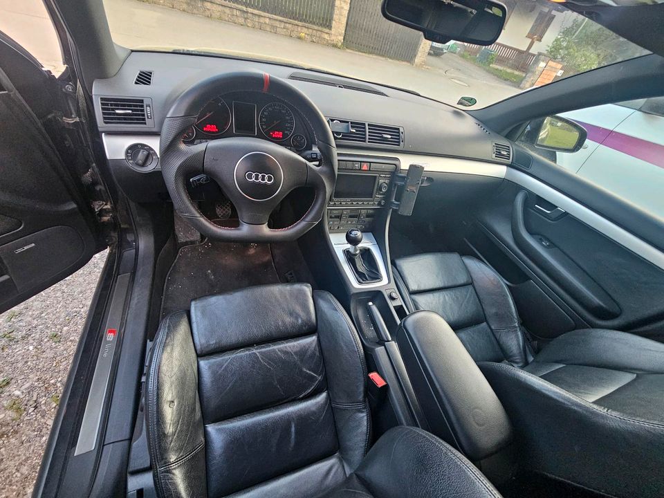 Audi A4 Avant 2.5 TDI Quattro in Fürstenfeldbruck