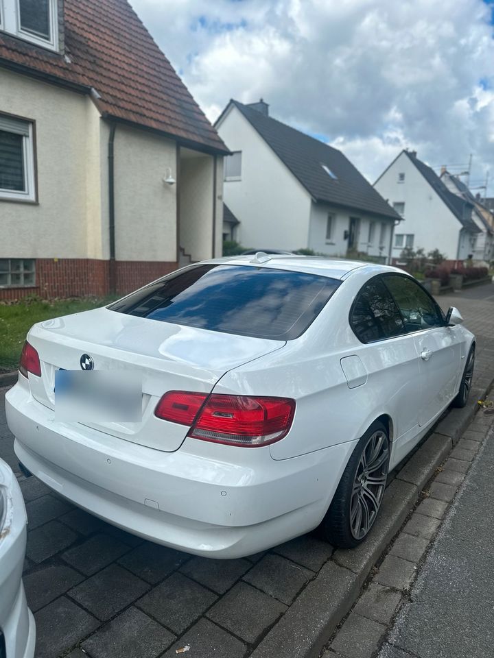 BMW e92 320i in Hamm