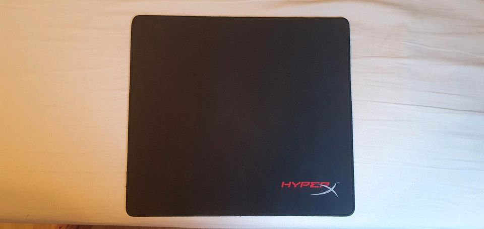 Hyperx mouse pad schwarz 40x50 cm in Borstel-Hohenraden