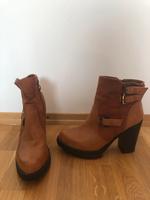 Stiefeletten neuwertig Größe 38/39 Kr. München - Sauerlach Vorschau