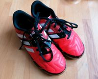 Adidas Hallen Fußballschuhe, Sportschuhe Größe 35, US 3 Bayern - Waldbüttelbrunn Vorschau