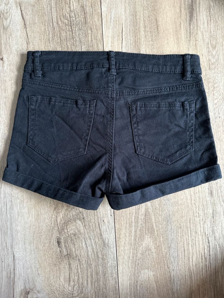 Jeans Shorts schwarz Mädchen Gr. 134 H&M in Solingen