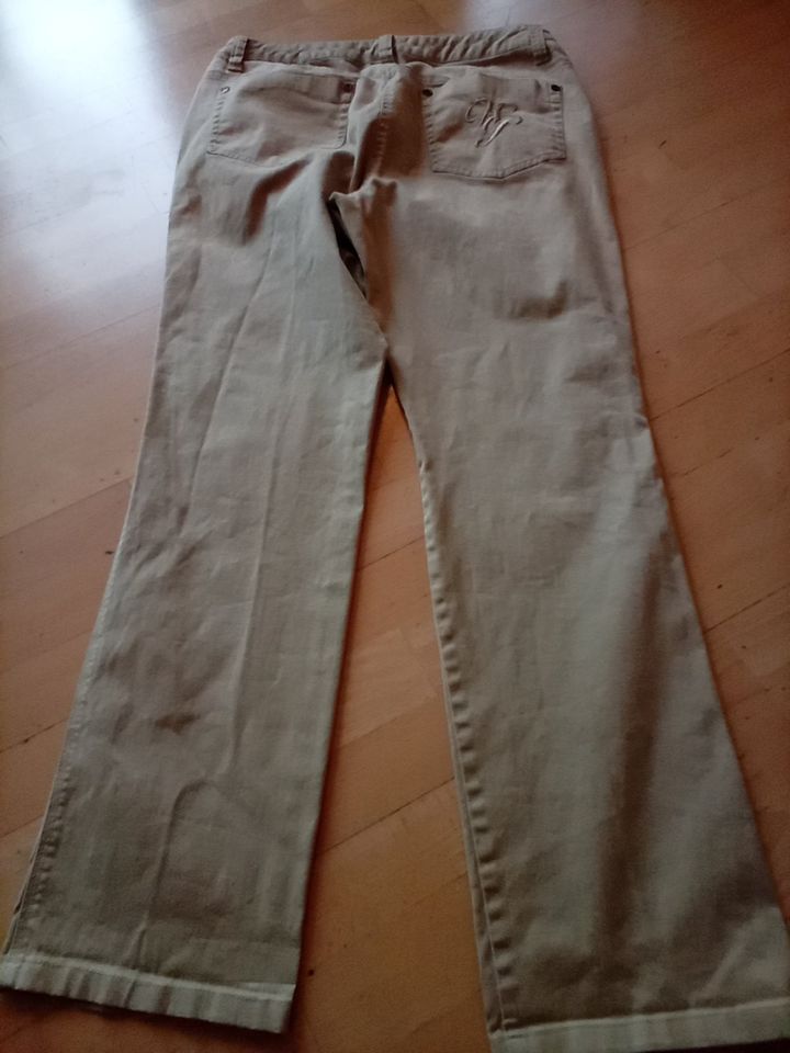 Damen Jeans in Waldkraiburg