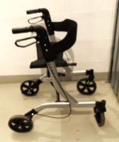 Rollator WB-AR 41 mit Tasche, leicht zusammenklappbar, platzspare Hamburg-Mitte - Hamburg Billstedt   Vorschau