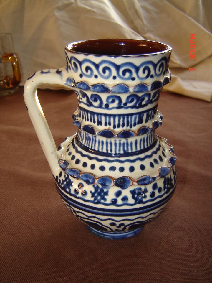 Vase Vintage Krug weiß blau Keramik glasiert unbestoßen 13cm hoch in Seefeld