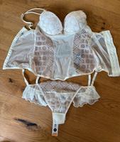 Palmers Corsage Creme 75 B / String 40-42 Hessen - Eltville Vorschau