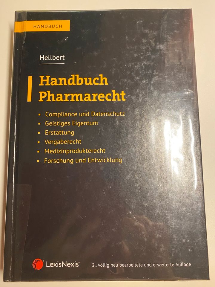 Handbuch Pharmarecht von Karina Hellbert in Bernau