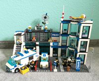 Große! Lego City Polizeistation 7498 Polizeiwache Revier Pankow - Buch Vorschau