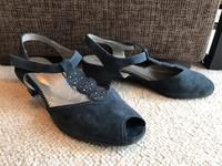 Sandalen, dunkelblau, ara, Größe 41, Weite H, Leder / Wildleder Nordrhein-Westfalen - Moers Vorschau