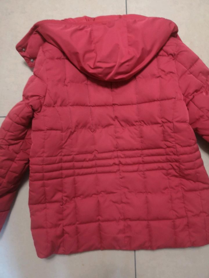 S Oliver Damen Winterjacke  gr 38/40 M in Meschede