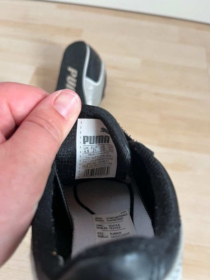 Puma Turnschuhe Sneaker 21 in Meiningen