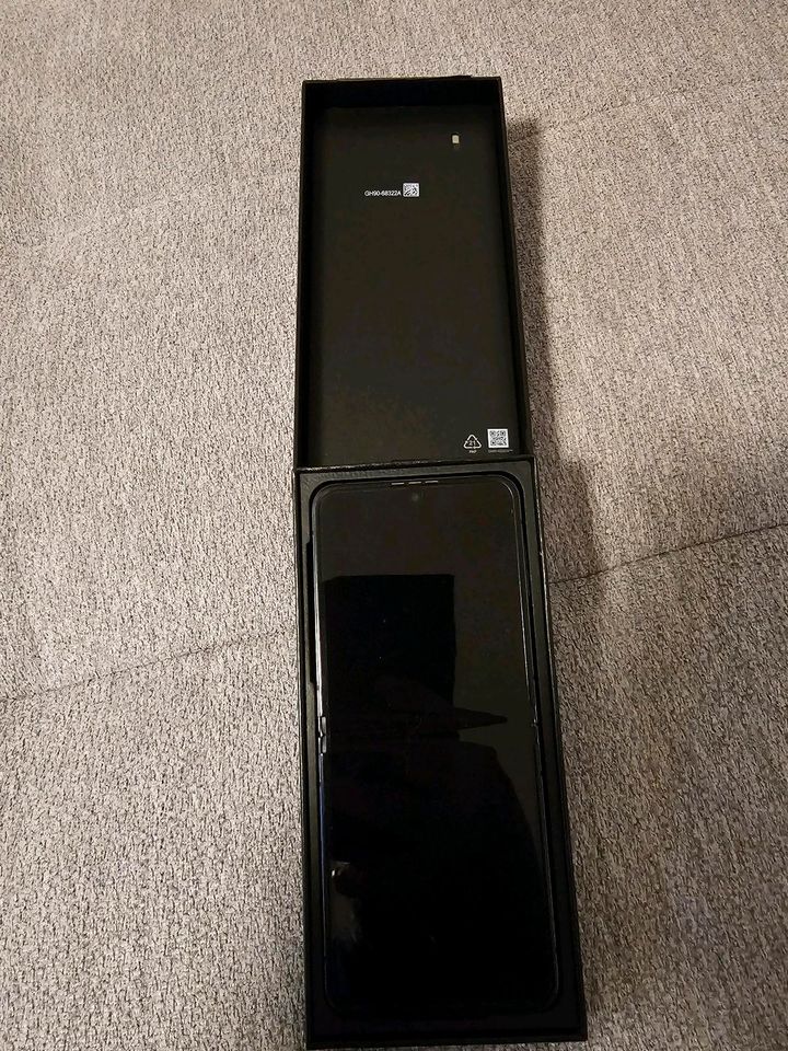 NEU !!!! SAMSUNG Z FLIP 5 in Dresden