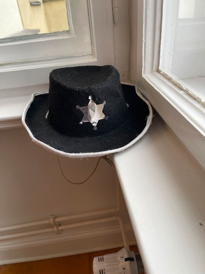Sheriff Hut in Berlin